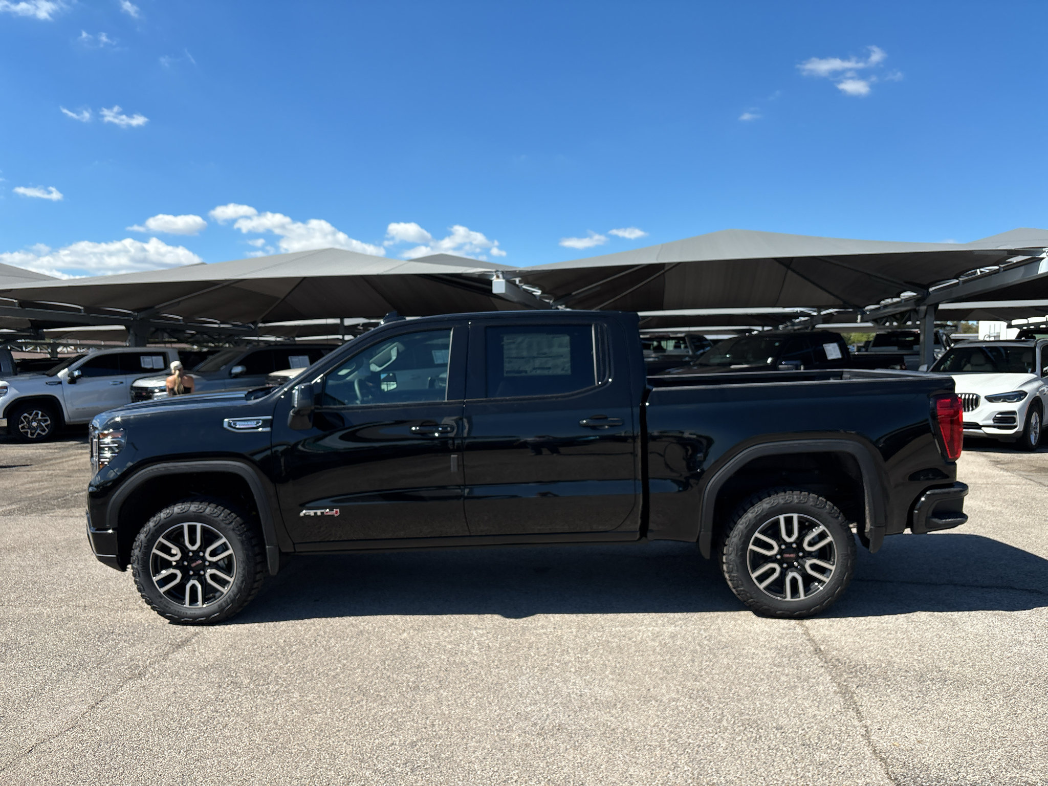 New 2026 GMC Sierra 1500 AT4 w/ AT4 Premium Package AWD/4WD image 9