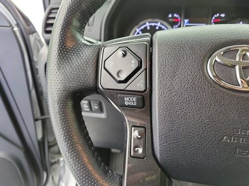 Used 2023 Toyota 4Runner TRD Off-Road Premium AWD/4WD image 21