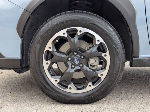 Used 2023 Subaru Crosstrek 2.0i Premium image 31