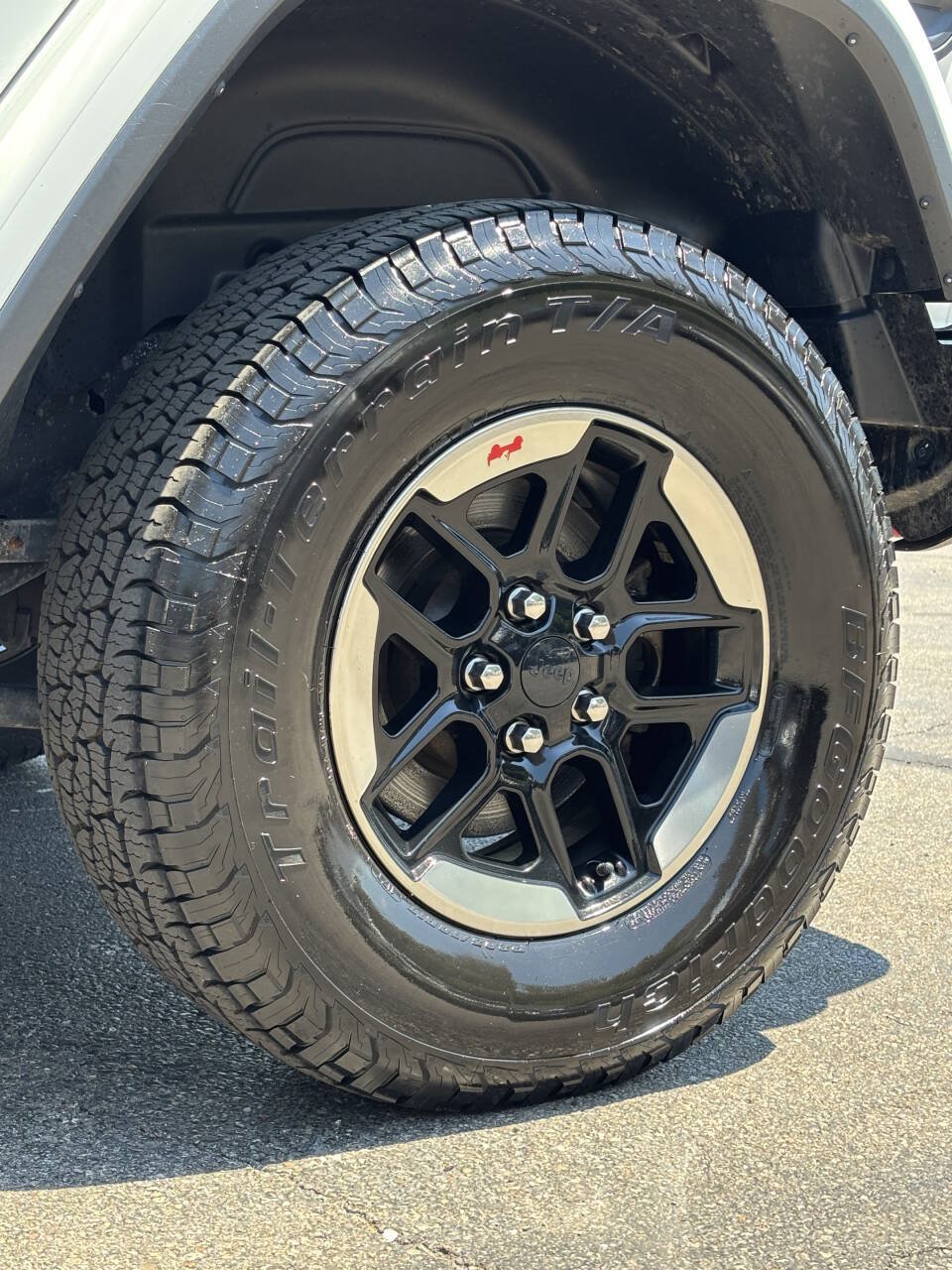 Used 2018 Jeep Wrangler Unlimited Rubicon AWD/4WD image 35
