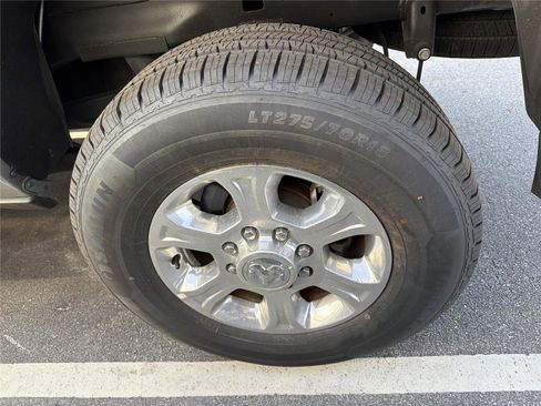 Used 2024 RAM 2500 Big Horn w/ Bed Utility Group image 10