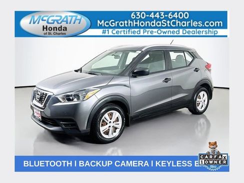 Used 2019 Nissan Kicks S image 1