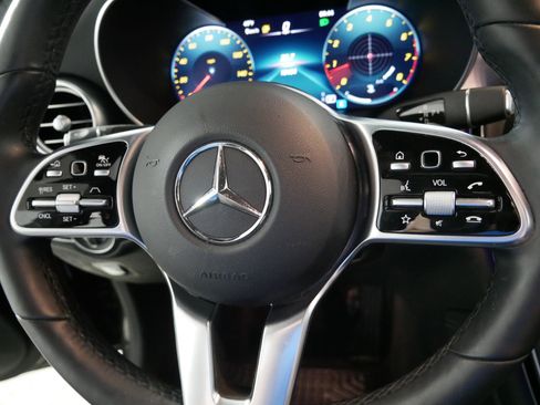 Used 2021 Mercedes-Benz GLC 300 4MATIC image 25