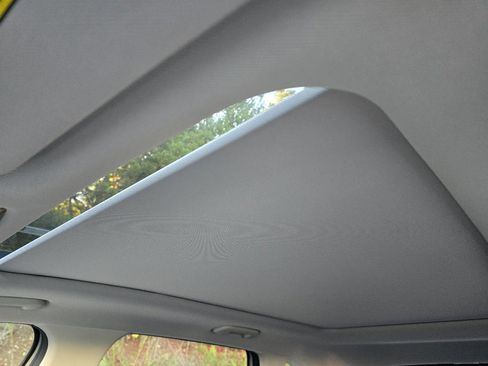 New 2026 Kia Sorento EX w/ EX Premium Package FWD image 12