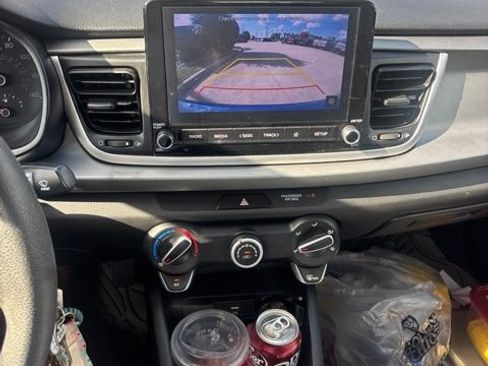 Used 2021 Kia Rio S FWD image 3