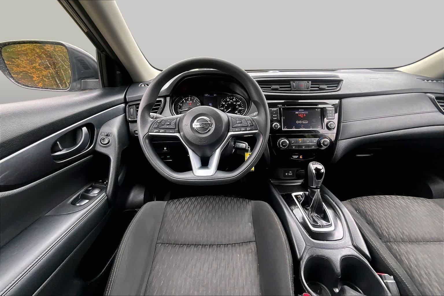 Used 2019 Nissan Rogue S AWD/4WD image 6