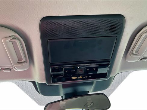 Used 2026 Toyota RAV4 XLE Premium FWD image 31