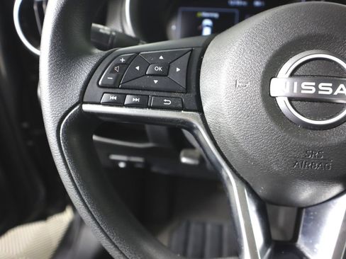 Used 2023 Nissan Kicks SV FWD image 14