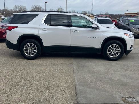 Used 2019 Chevrolet Traverse LT FWD image 5