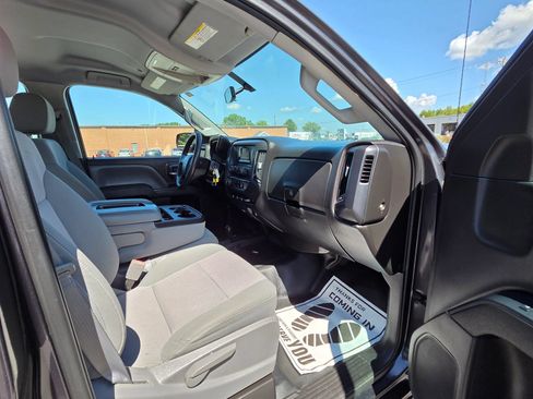 Used 2018 Chevrolet Silverado 2500 W/T AWD/4WD image 20