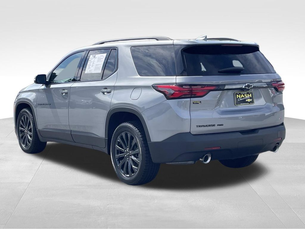 Used 2023 Chevrolet Traverse RS w/ LPO, Floor Liner Package AWD/4WD image 5