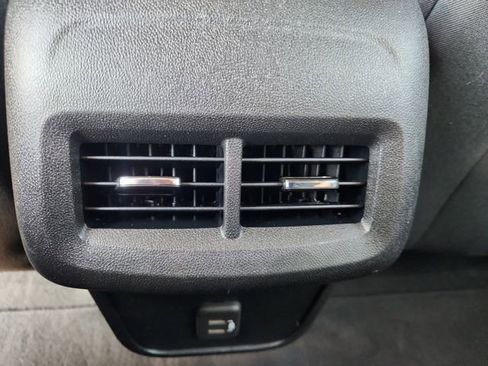 Used 2021 Chevrolet Equinox LS w/ LS Convenience Package FWD image 20