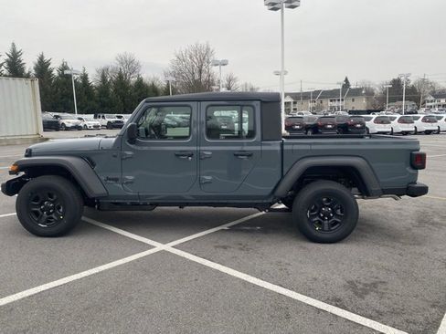 New 2026 Jeep Gladiator Sport image 4