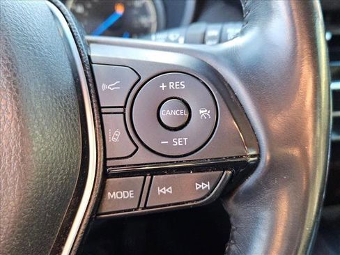 Used 2021 Toyota Venza Limited w/ Advanced Technology Package image 12