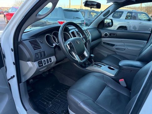 Used 2014 Toyota Tacoma 4x4 Double Cab w/ SR5 Package image 87