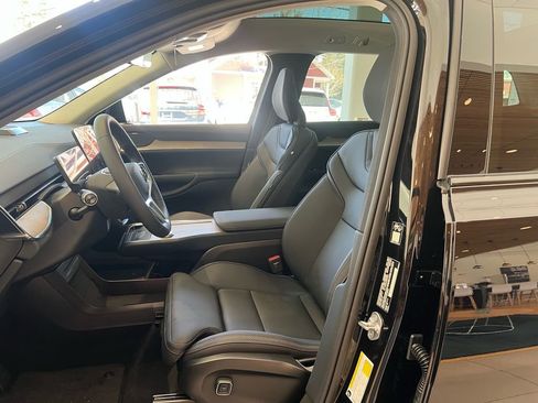 New 2025 Volvo EX90 Ultra w/ Protection Package Premier AWD/4WD image 10