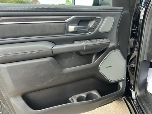 New 2026 RAM 1500 Laramie AWD/4WD image 10