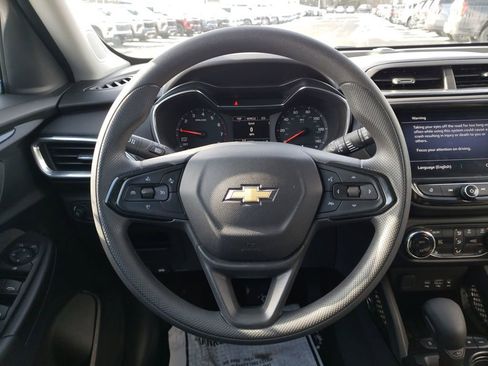 Used 2023 Chevrolet TrailBlazer LT w/ Convenience Package image 16