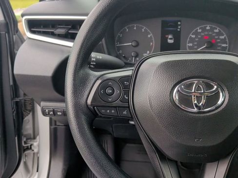 Used 2024 Toyota Corolla LE FWD image 15