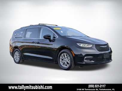 Used 2022 Chrysler Pacifica Touring-L