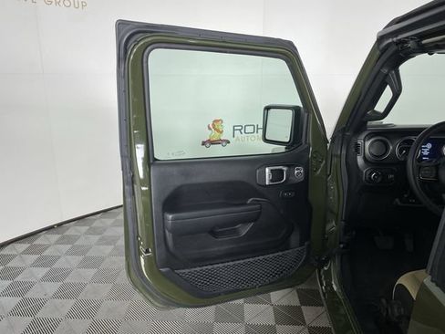 Used 2023 Jeep Wrangler Sport S image 34