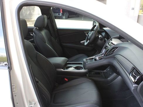 Used 2025 Acura RDX SH-AWD image 14