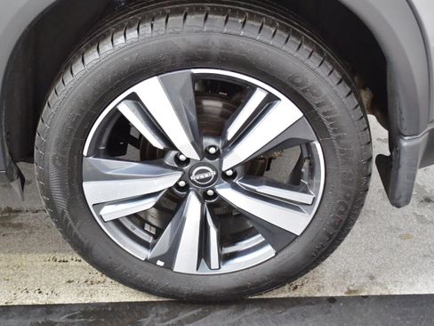 Used 2023 Nissan Rogue SL image 58