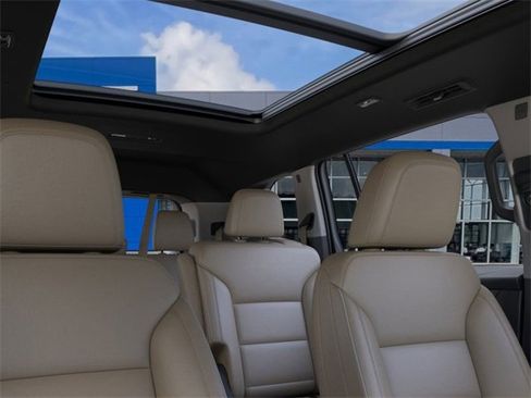 New 2026 Buick Enclave Preferred w/ Power Package image 24