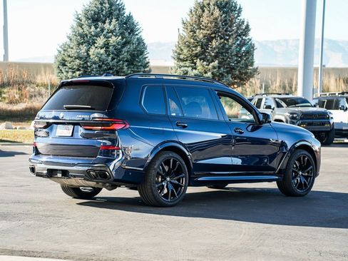 New 2025 BMW X7 M60i image 5