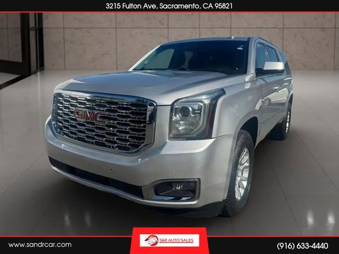 Used 2020 GMC Yukon XL SLT AWD/4WD image 1