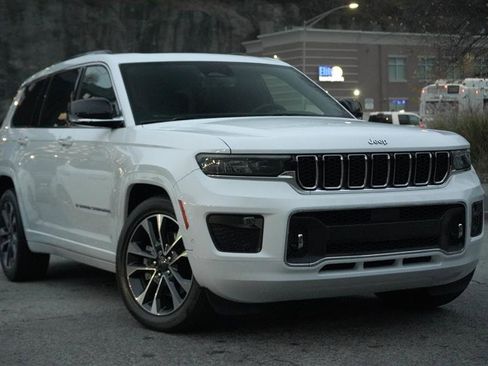 Used 2021 Jeep Grand Cherokee L Overland w/ Luxury Tech Group IV image 91