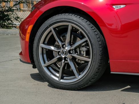 Used 2019 MAZDA MX-5 Miata RF Grand Touring image 62