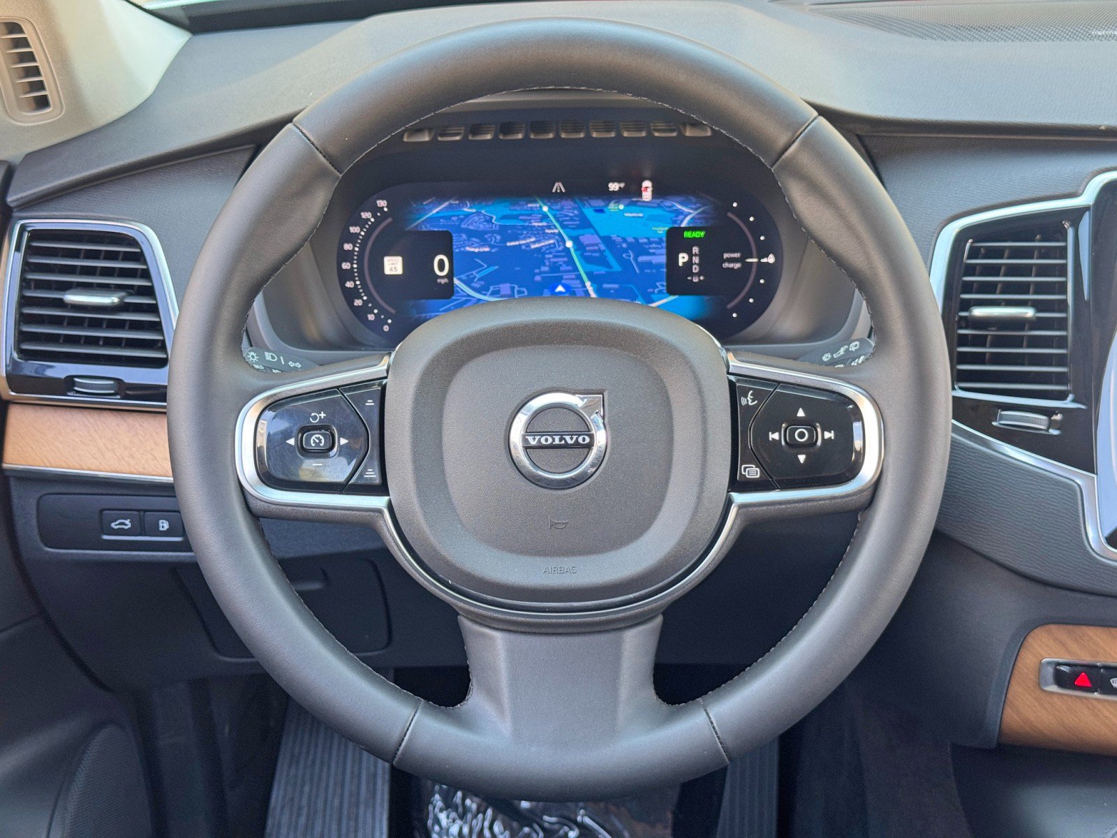 Used 2024 Volvo XC90 T8 Plus w/ Protection Package Premier AWD/4WD image 21
