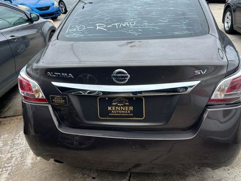 Used 2015 Nissan Altima 2.5 SV FWD image 3
