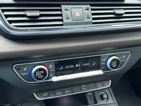 Used 2022 Audi Q5 2.0T Premium image 28