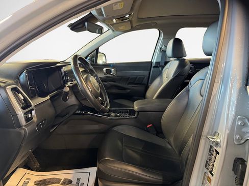 Certified 2022 Kia Sorento SX AWD/4WD image 12