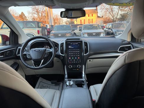 Used 2024 Ford Edge Titanium w/ Equipment Group 301A AWD/4WD image 22