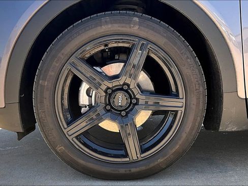 Used 2023 Chevrolet Bolt LT image 11