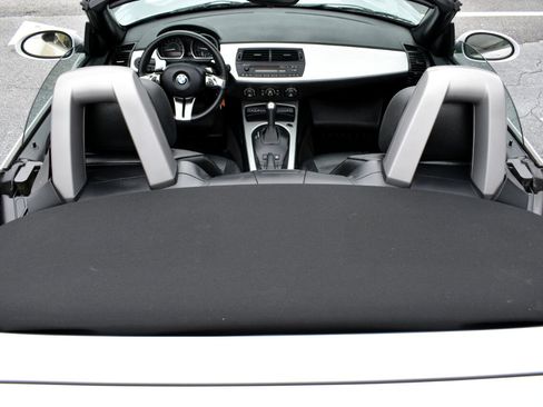 Used 2006 BMW Z4 3.0i image 36