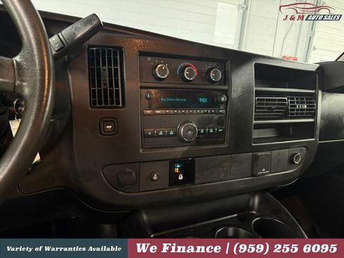 Used 2018 Chevrolet Express 2500 w/ Driver Convenience Package RWD image 18