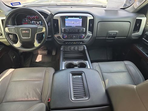 Used 2018 GMC Sierra 1500 SLT AWD/4WD image 19