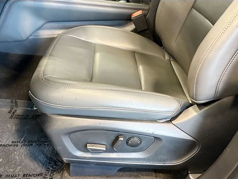 Used 2025 Ford Explorer Active w/ Active Comfort Package AWD/4WD image 17