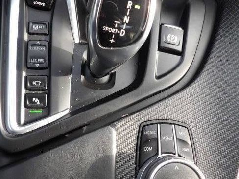 Used 2019 BMW i8 Roadster image 43