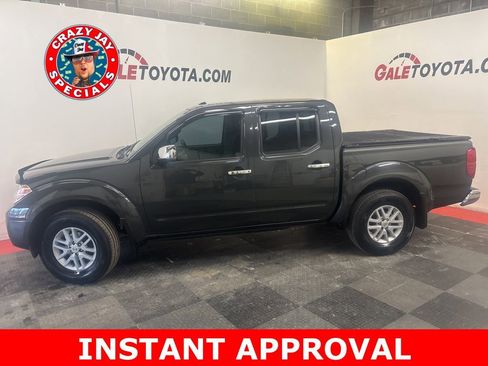 Used 2014 Nissan Frontier SV image 8