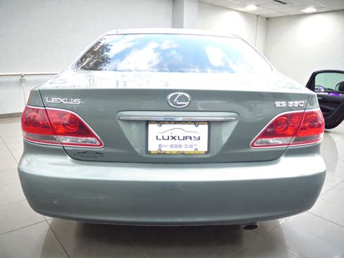 Used 2005 Lexus ES 330 image 9