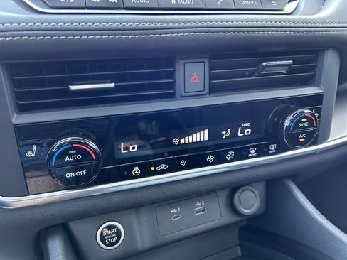 Certified 2023 Nissan Rogue SV w/ SV Premium B Package AWD/4WD image 21