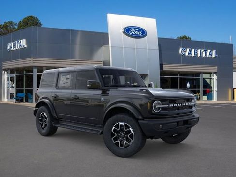 New 2025 Ford Bronco Outer Banks AWD/4WD image 7