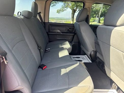 Used 2014 RAM 1500 Express RWD image 11