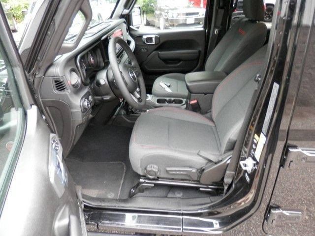 Used 2026 Jeep Gladiator Rubicon AWD/4WD image 17