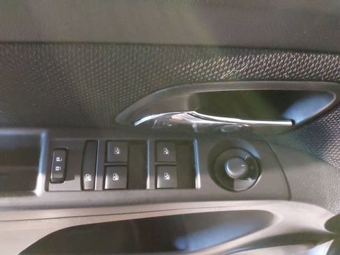 Used 2015 Chevrolet Cruze LT FWD image 16